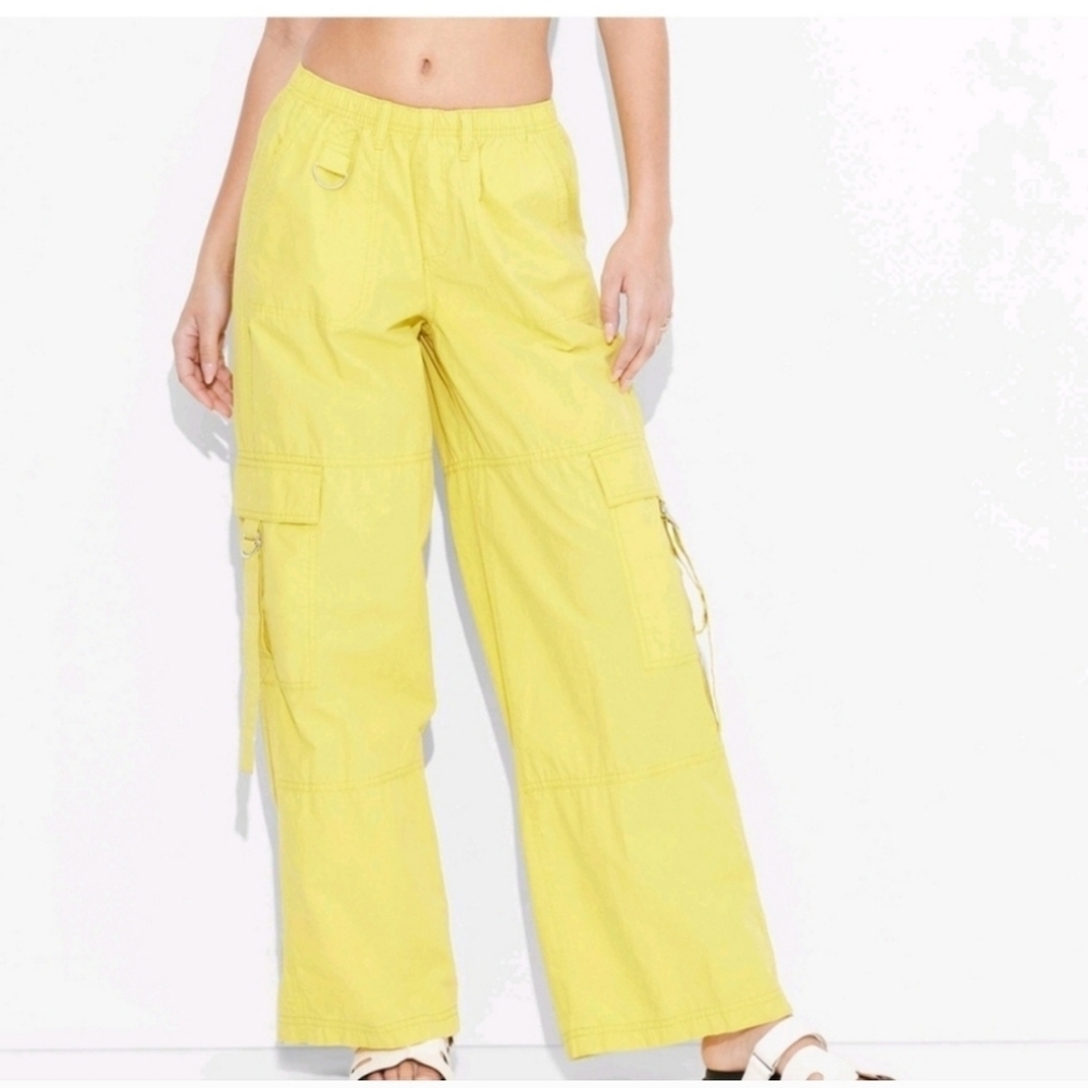 Women's Mid-Rise Wide Leg Pull-On Cargo Pants - Wild Fable Yellow - Size XS